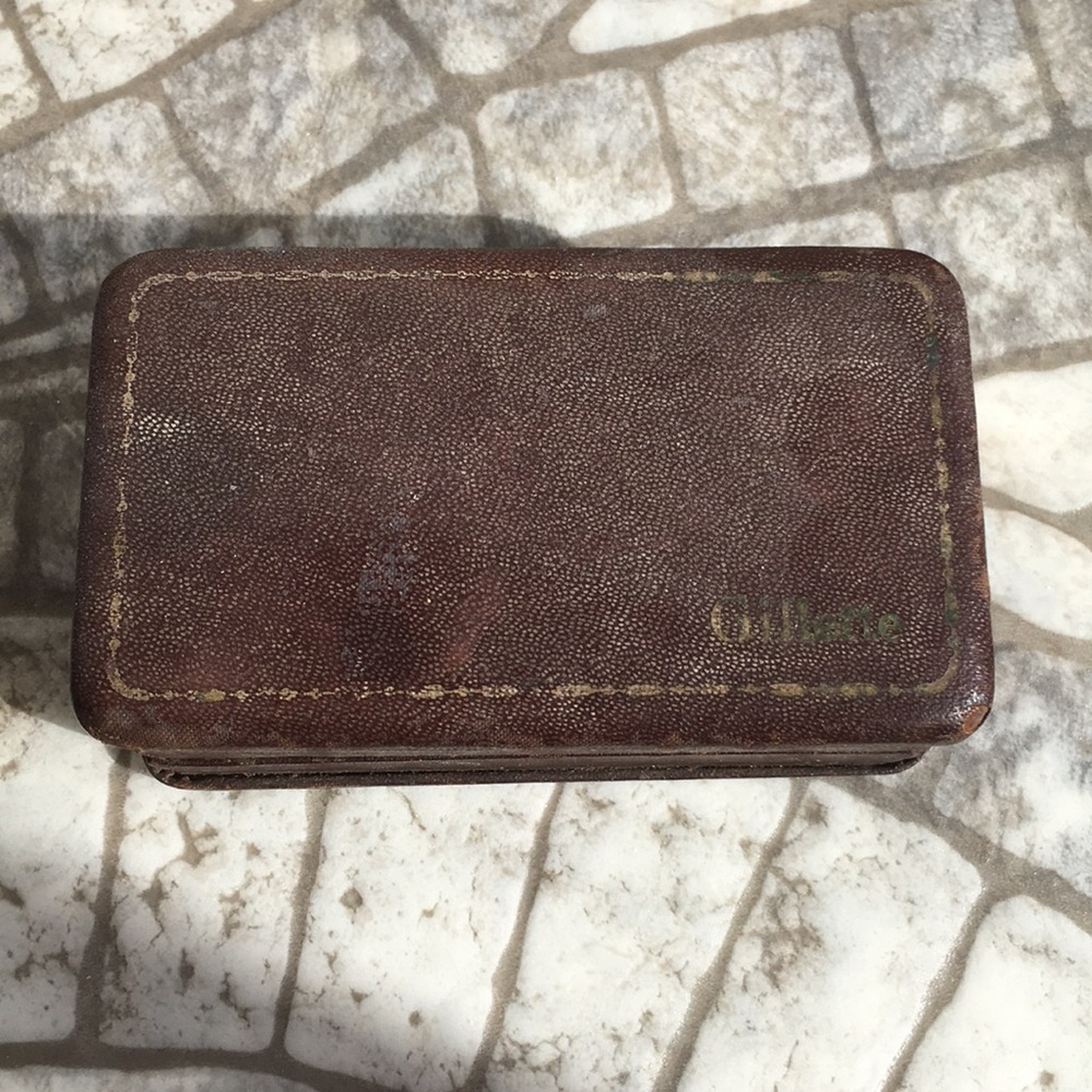 Vintage Gillette Razor - Picture 2 of 4